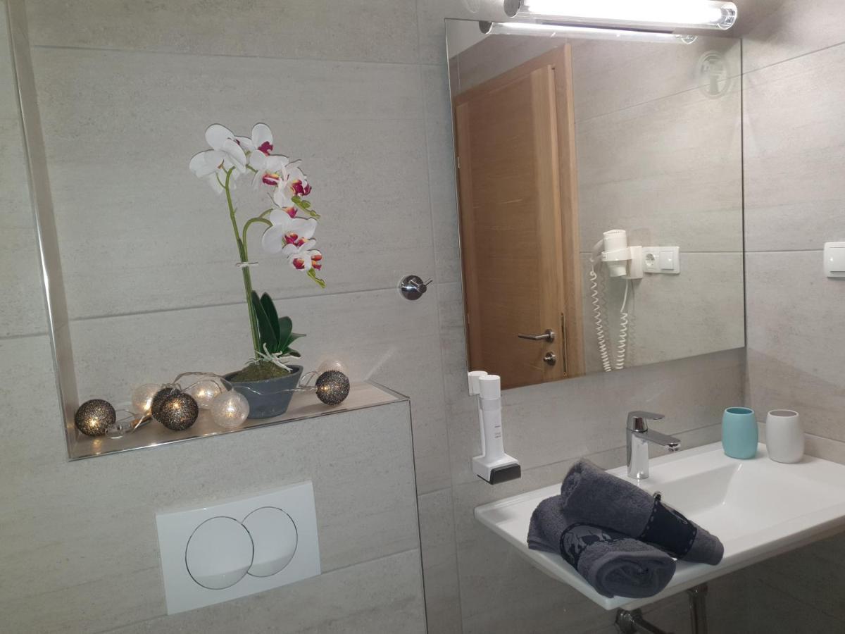 Pansion Preza Hotel Selce Exterior foto