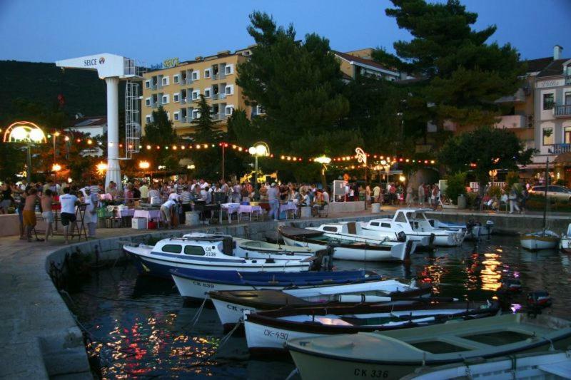Pansion Preza Hotel Selce Exterior foto